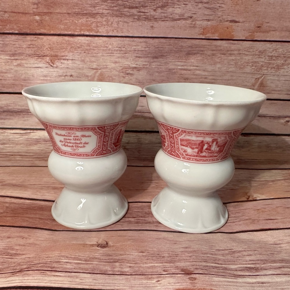 Vintage White and Red Ceramic Kaffee Heinrich Villeroy & Boch Rüdesheimer